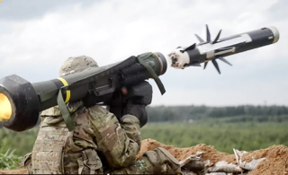 Mỹ 'thách thức' Nga khi gửi tên lửa chống tăng đến Ukraine?