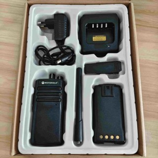 Bộ đàm Motorola TX-8000 thumb