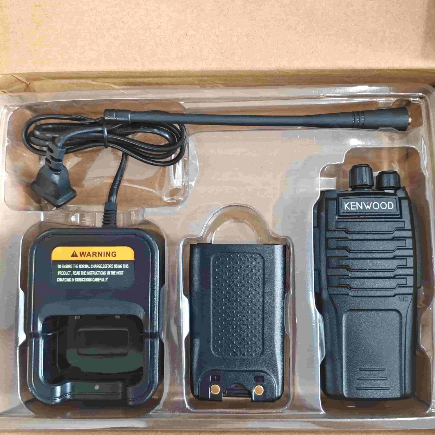 Bộ đàm Kenwood AT-5688  | Phân phối bởi Anh Thư TCSC