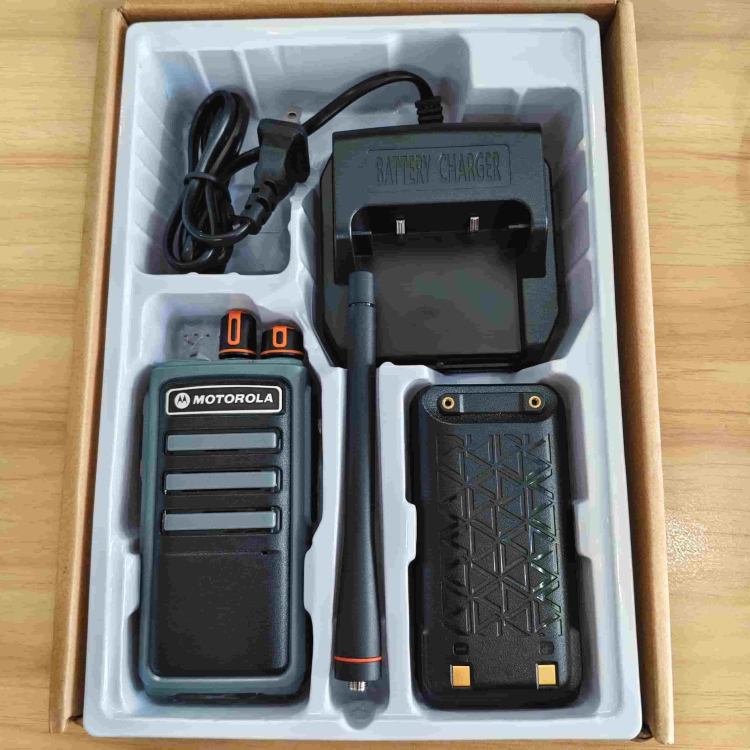 Bộ đàm Motorola AT-X1